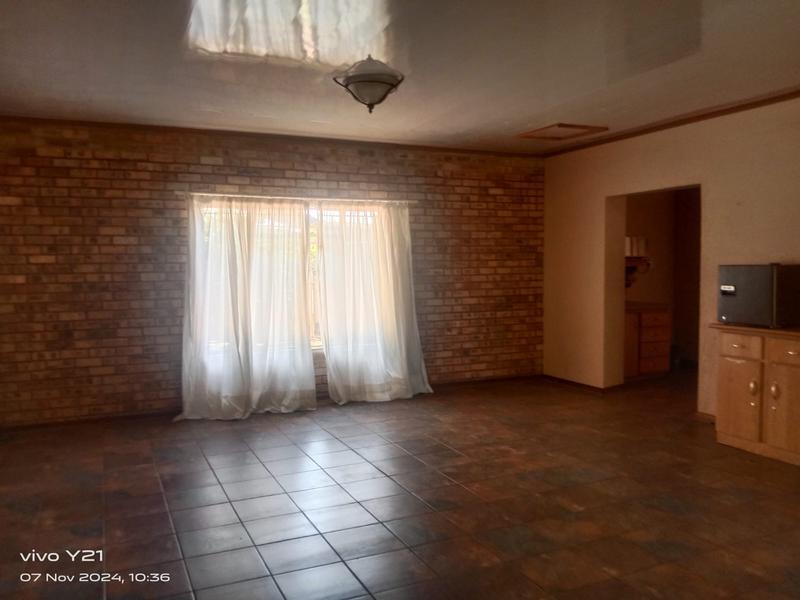 4 Bedroom Property for Sale in Kuruman Northern Cape